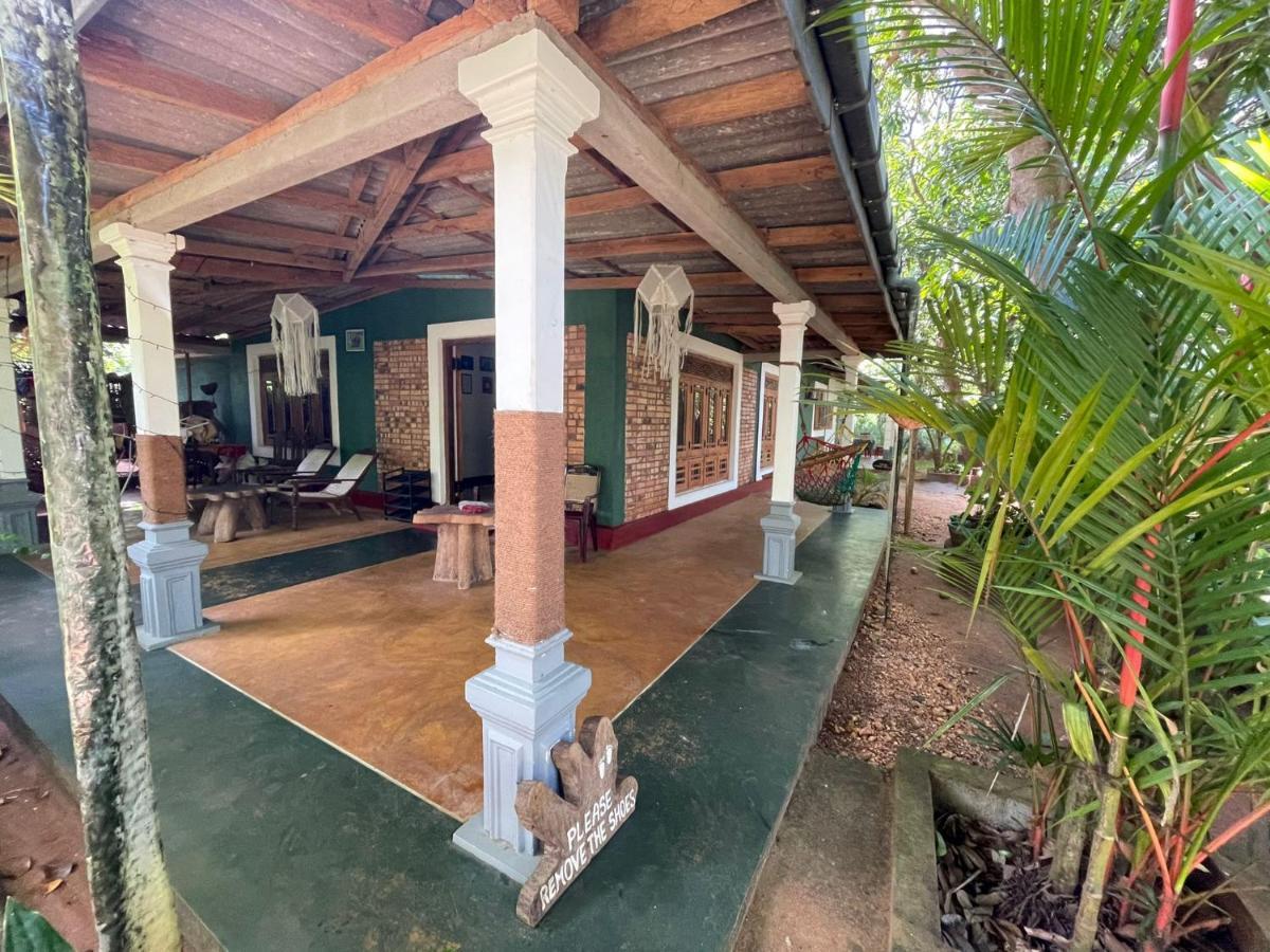 Thilina Homestay Sigiriya Ngoại thất bức ảnh