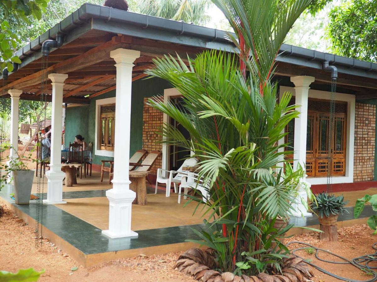 Thilina Homestay Sigiriya Ngoại thất bức ảnh